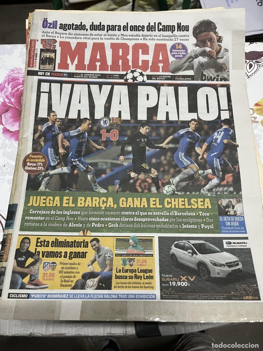 Coleccionismo deportivo: MARCA (19-4-2012) CHAMPIONS CHELSEA 1-0 BARCELONA LIONEL MESSI OZIL