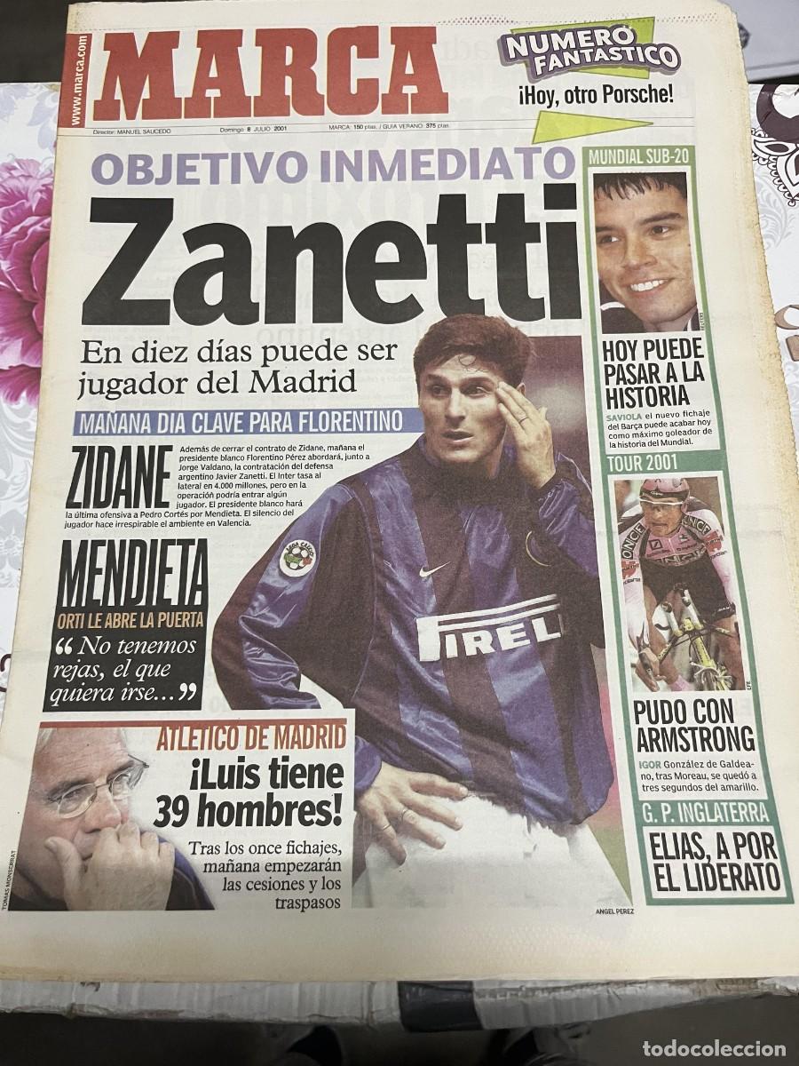 Coleccionismo deportivo: MARCA (8-7-2001) ZANETTI POSIBLE FICHAJE REAL MADRID ZIDANE ARMSTRONG ATLETICO MADRID LUIS ARAGONES