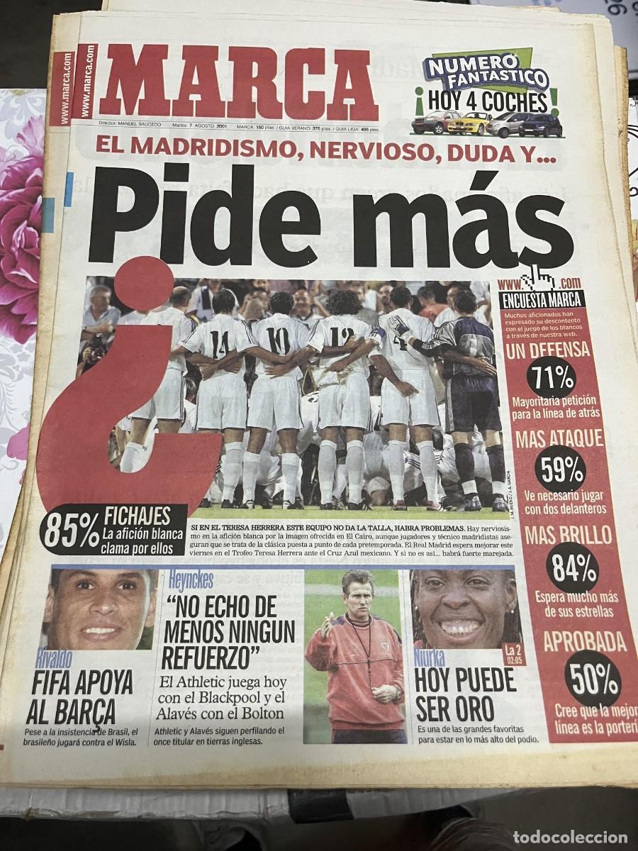 Coleccionismo deportivo: MARCA (7-8-2001) HEYNCKES RIVALDO FIFA NIURKA MAS FICHAJES REAL MADRID