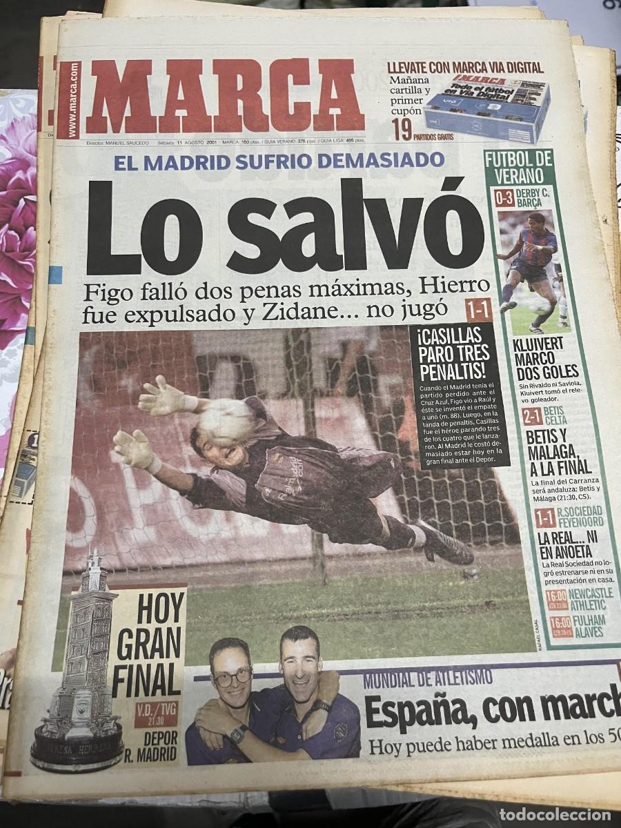 Coleccionismo deportivo: MARCA (11-8-2001)CRUZ AZUL 1-1 REAL MADRID TERESA HERRERA BETIS 2-1 CELTA DERBY COUNTY 0-3 BARCELONA