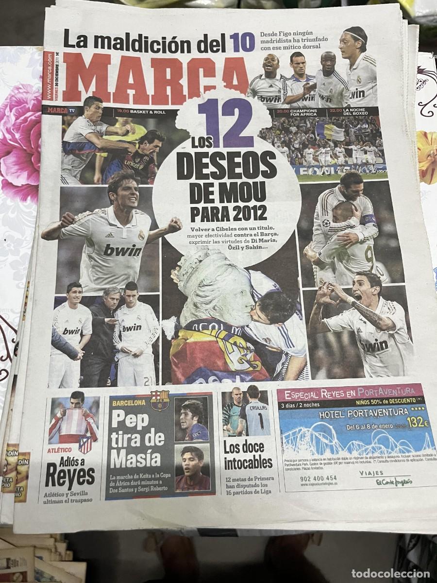 Coleccionismo deportivo: MARCA (30-12-2011) MOURINHO ATLETICO MADRID REYES PEP GUARDIOLA BARCELONA CHAMPIONS FOR AFRICA