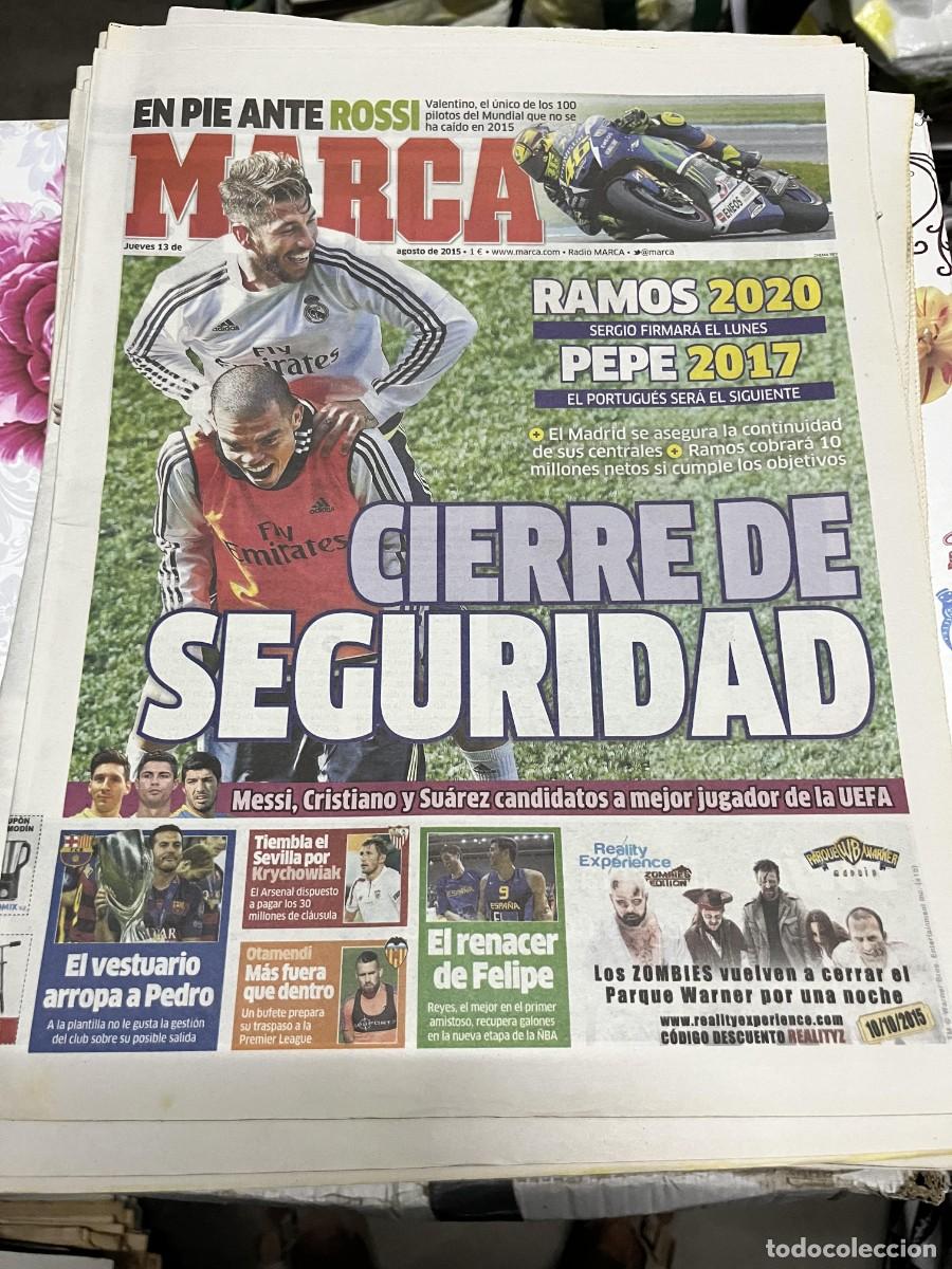 Coleccionismo deportivo: MARCA (13-8-2015) SERGIO RAMOS PEPE RENOVACIONES REAL MADRID VALENTINO ROSSI PEDRO BARCELONA