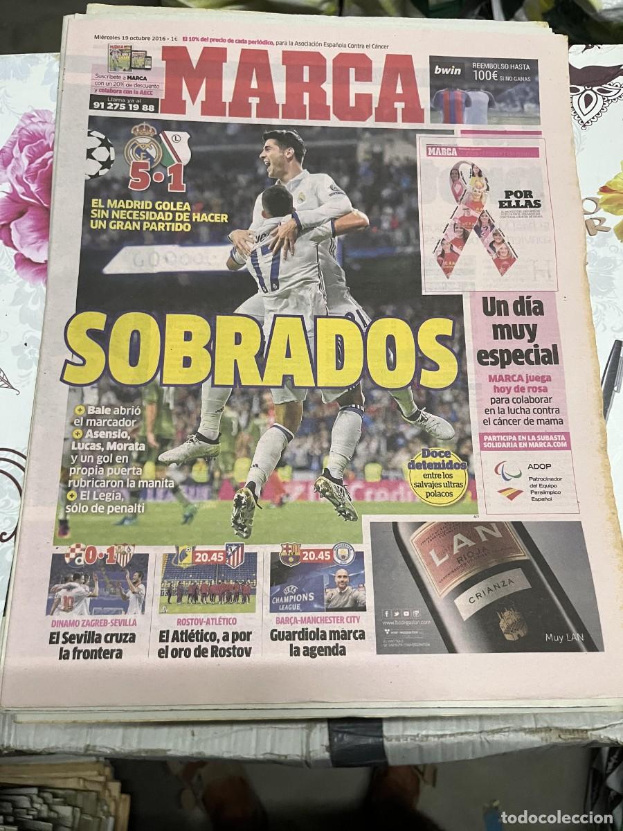 Coleccionismo deportivo: MARCA (19-10-2016)CHAMPIONS REAL MADRID 5-1 LEGIA VARSOVIA DINAMO ZAGREB 0-1 SEVILLA ROSTOV ATLETICO