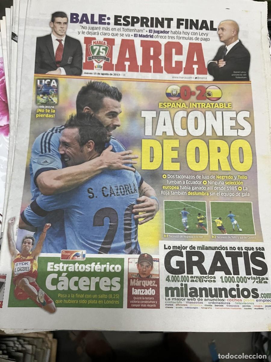 Coleccionismo deportivo: MARCA (14-8-2013) AMISTOSO ECUADOR 0-2 ESPA&Ntilde;A SELECCION ESPA&Ntilde;OLA BALE CACERES MARC MARQUEZ