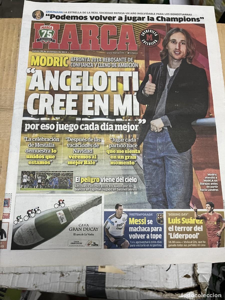 Coleccionismo deportivo: MARCA (26-12-2013) MODRIC GRIEZMANN ANCELOTTI REAL MADRID MESSI LUIS SUAREZ