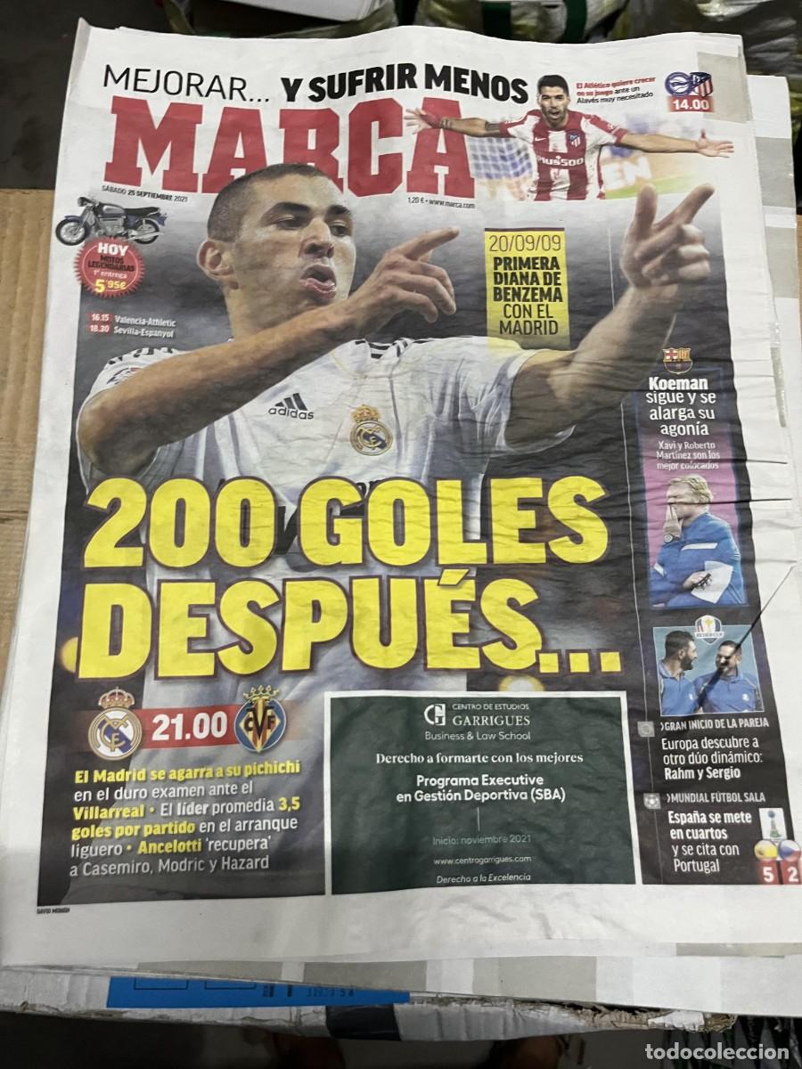 Coleccionismo deportivo: MARCA (25-9-2021) BENZEMA HOY REAL MADRID VILLARREAL ALAVES ATLETICO KOEMAN BARCELONA