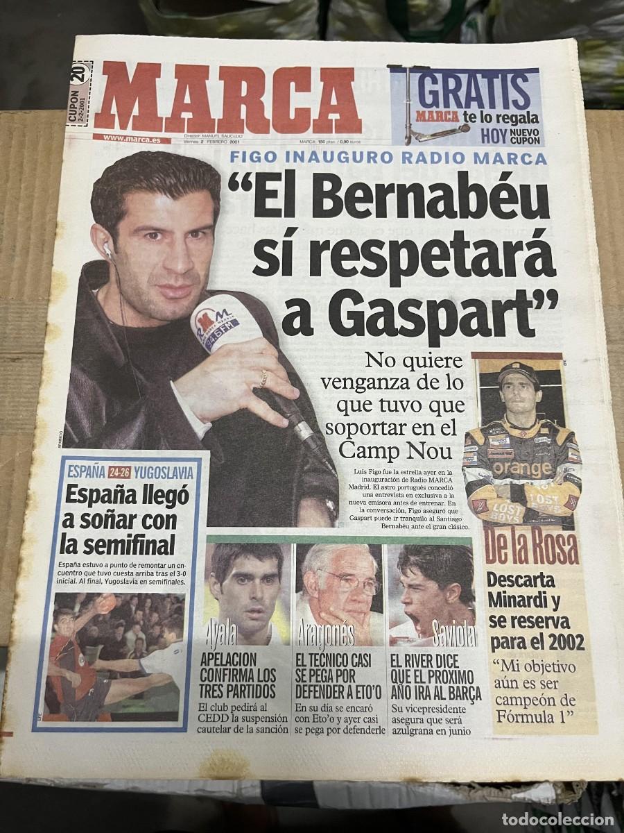 Coleccionismo deportivo: MARCA (2-2-2001) FIGO REAL MADRID BARCELONA GASPART DE LA ROSA MUNDIAL BALONMANO ESPA&Ntilde;A