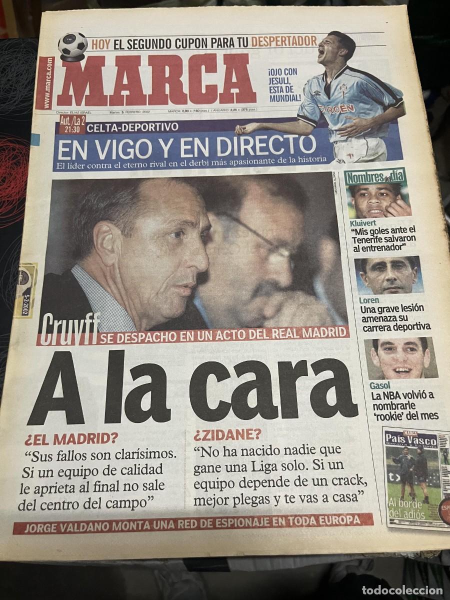 Coleccionismo deportivo: MARCA (5-2-2002) HOY CELTA VIGO DEPORTIVO CORU&Ntilde;A JESULI JOHAN CRUYFF KLUIVERT LOREN PAU GASOL