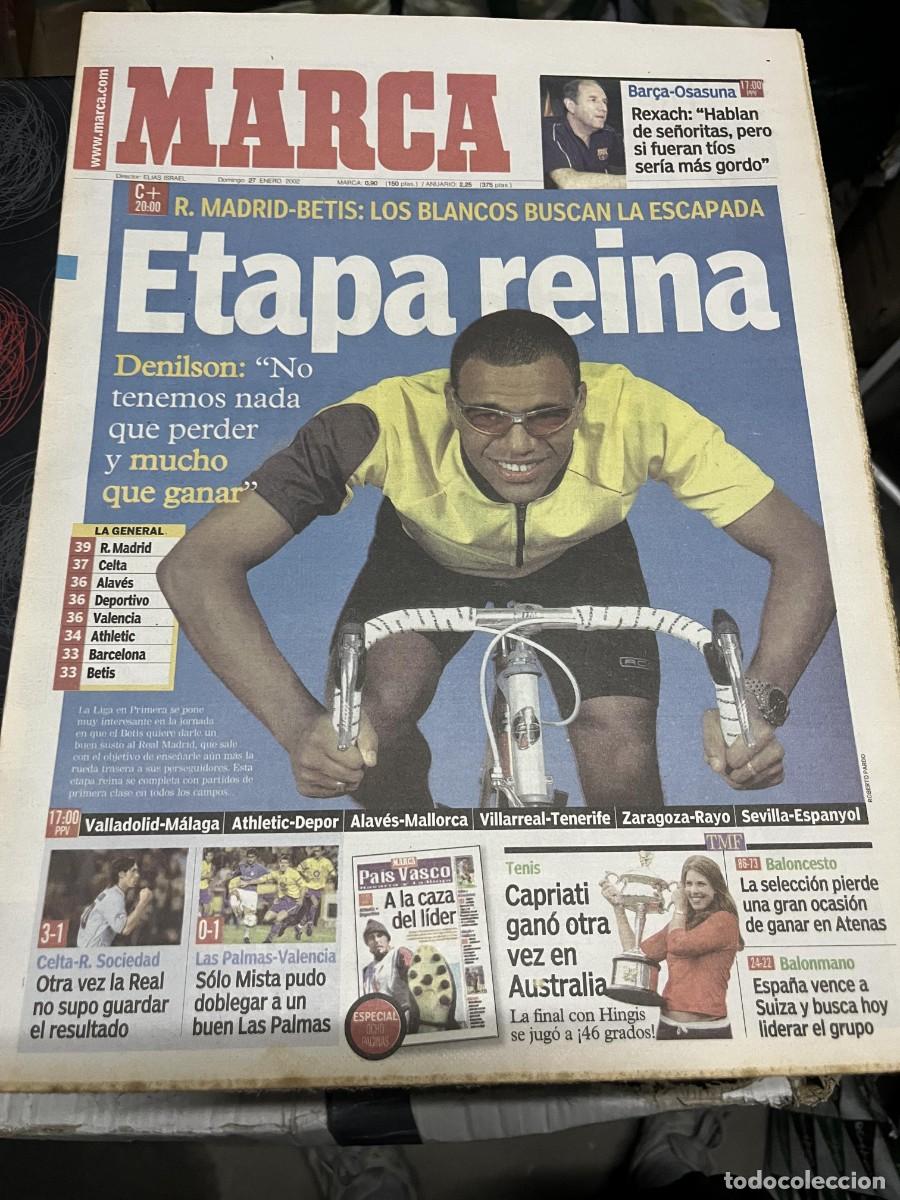 Coleccionismo deportivo: MARCA (27-1-2002) HOY LIDER REAL MADRID BETIS DENILSON BARCELONA OSASUNA JORNADA LIGA CAPRIATI
