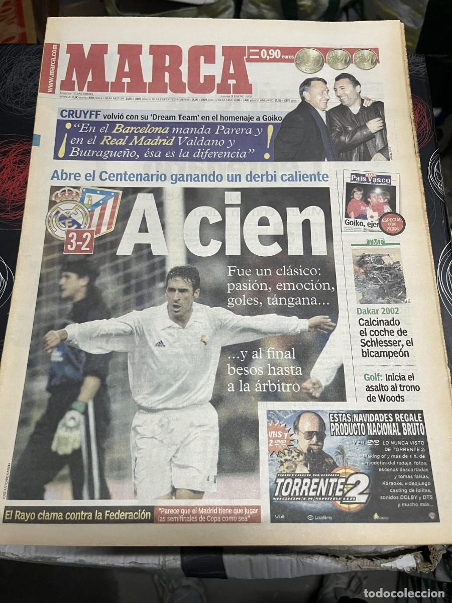 Coleccionismo deportivo: MARCA (3-1-2002) CRUYFF STOICHKOV BARCELONA DERBI REAL MADRID 3-2 ATLETICO DAKAR GOLF