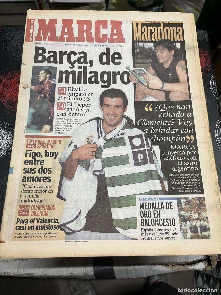 Coleccionismo deportivo: MARCA (25-10-2000)FIGO HOY REAL MADRID SPORTING LISBOA MARADONA LEEDS UNITED 1-1 BARCELONA