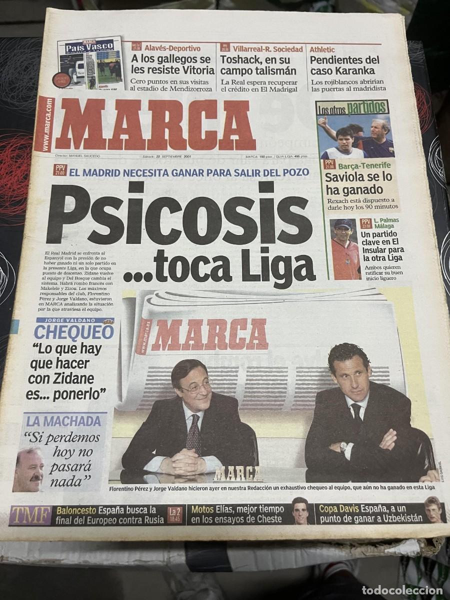 Coleccionismo deportivo: MARCA (22-9-2001) HOY REAL MADRID ESPANYOL BARCELONA TENERIFE LAS PALMAS MALAGA JORNADA LIGA