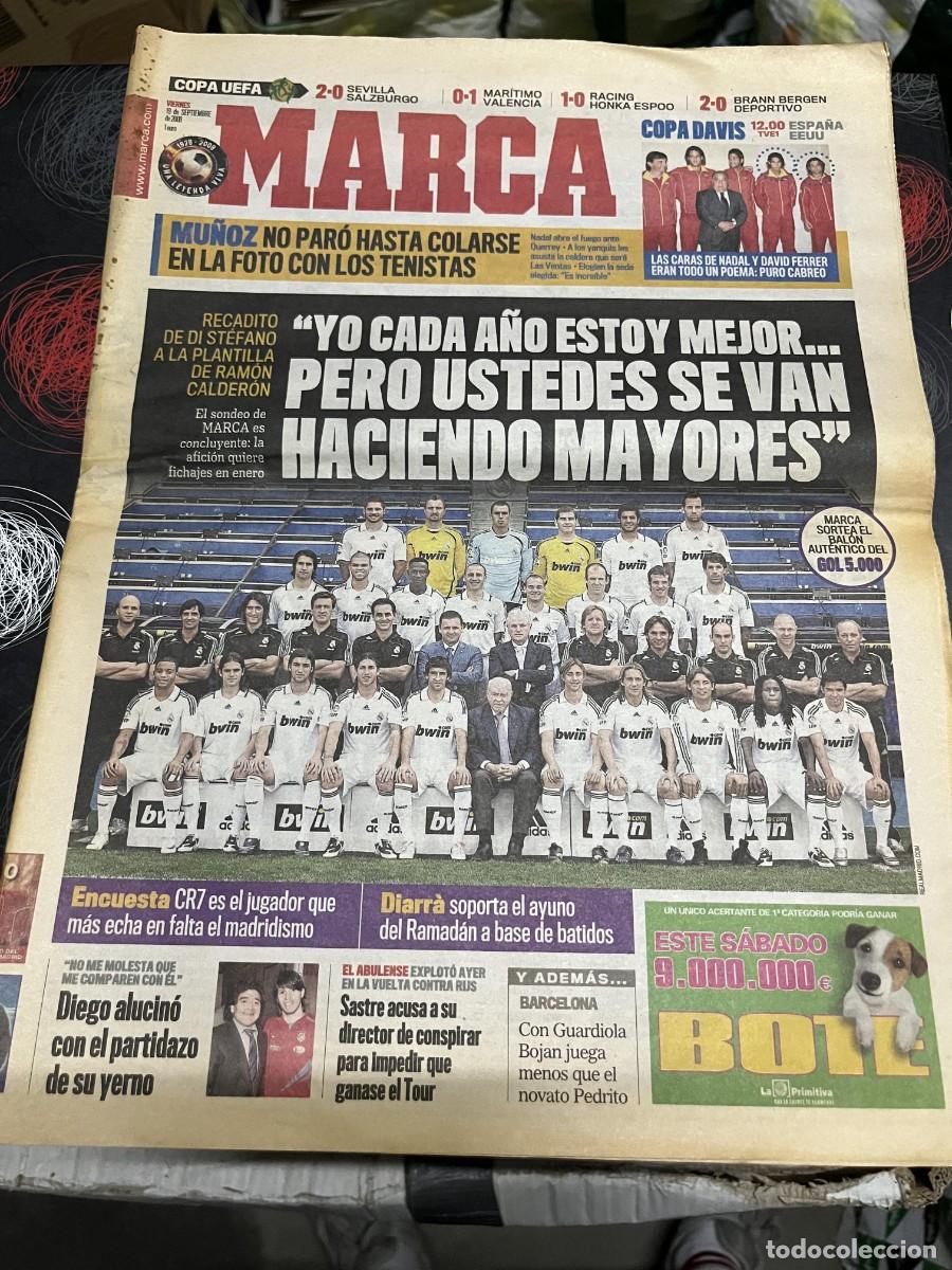 Coleccionismo deportivo: MARCA (19-9-2008) PLANTILLA R.MADRID DI STEFANO KUN AGUERO MARADONA ATLETICO RACING SANTANDER HONKA