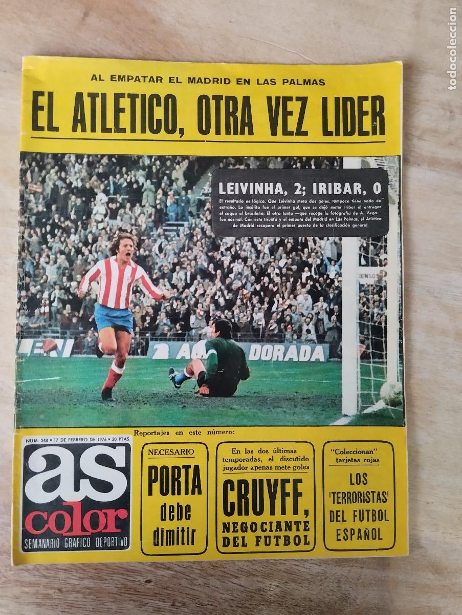 Coleccionismo deportivo: REVISTA AS COLOR. NUM. N&ordm; 248, 1976. CRUYFF, PORTA, POSTER DEL REAL SPORTING DE GIJON