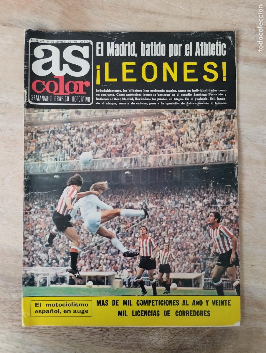 Coleccionismo deportivo: REVISTA AS COLOR N&ordm; 278 POSTER ATLETICO DE MADRID 76/77 ALINEACION LIGA 1976/1977 OVEJERO TARRASA