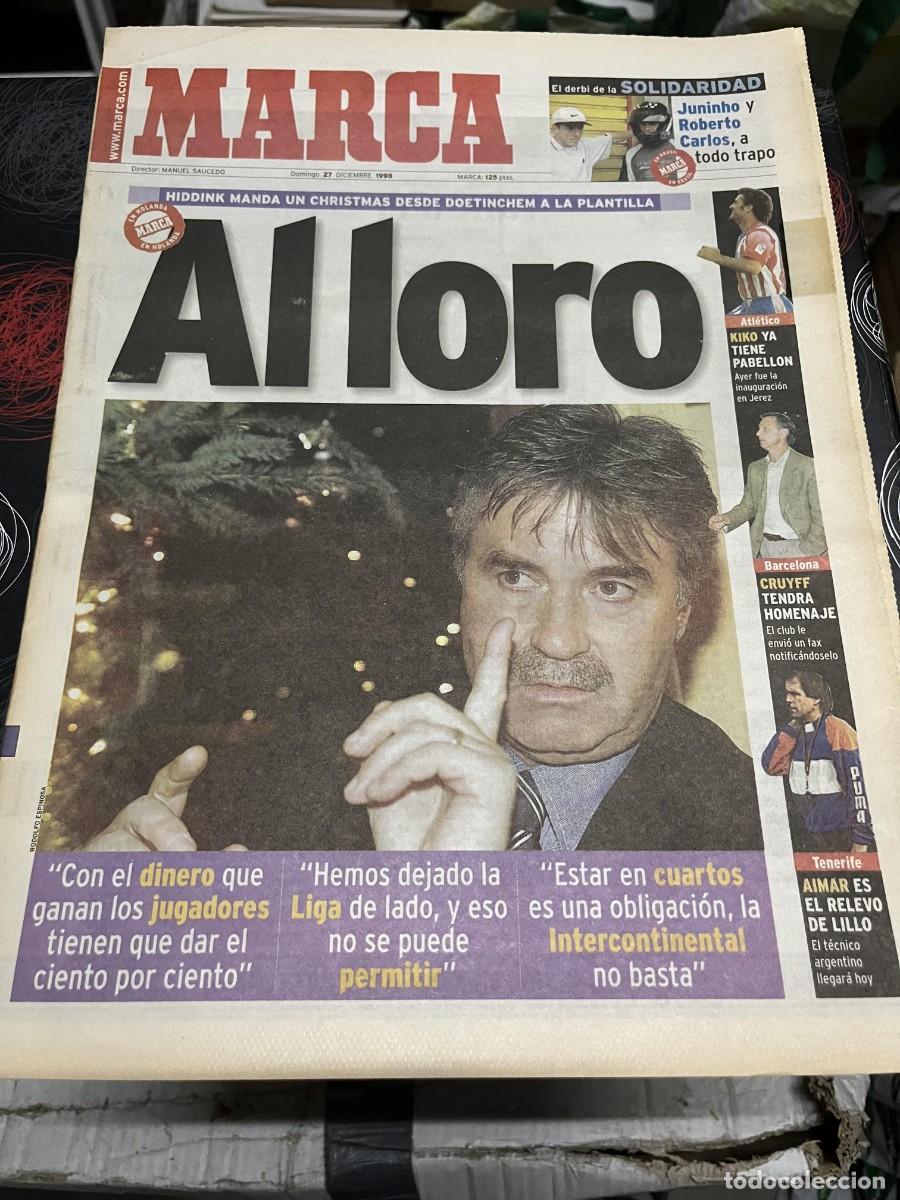 Coleccionismo deportivo: MARCA (27-12-1998) HIDDINK REAL MADRID HOMENAJE CRUYFF AIMAR ROBERTO CARLOS JUNINHO KIKO DAKAR
