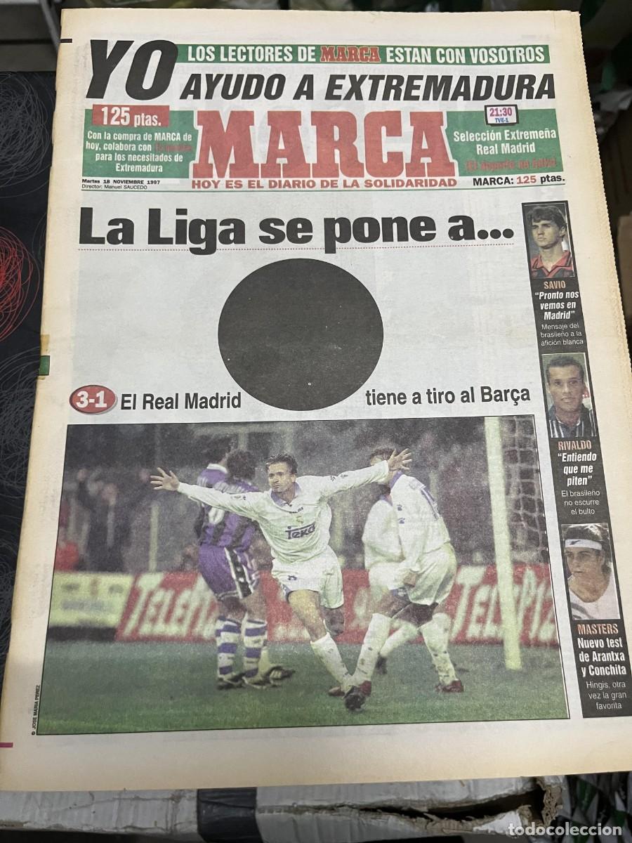 Coleccionismo deportivo: MARCA(18-11-1997) HOY SELECCION EXTREME&Ntilde;A REAL MADRID 3-1 VALLADOLID SAVIO RIVALDO ARANTXA HINGIS