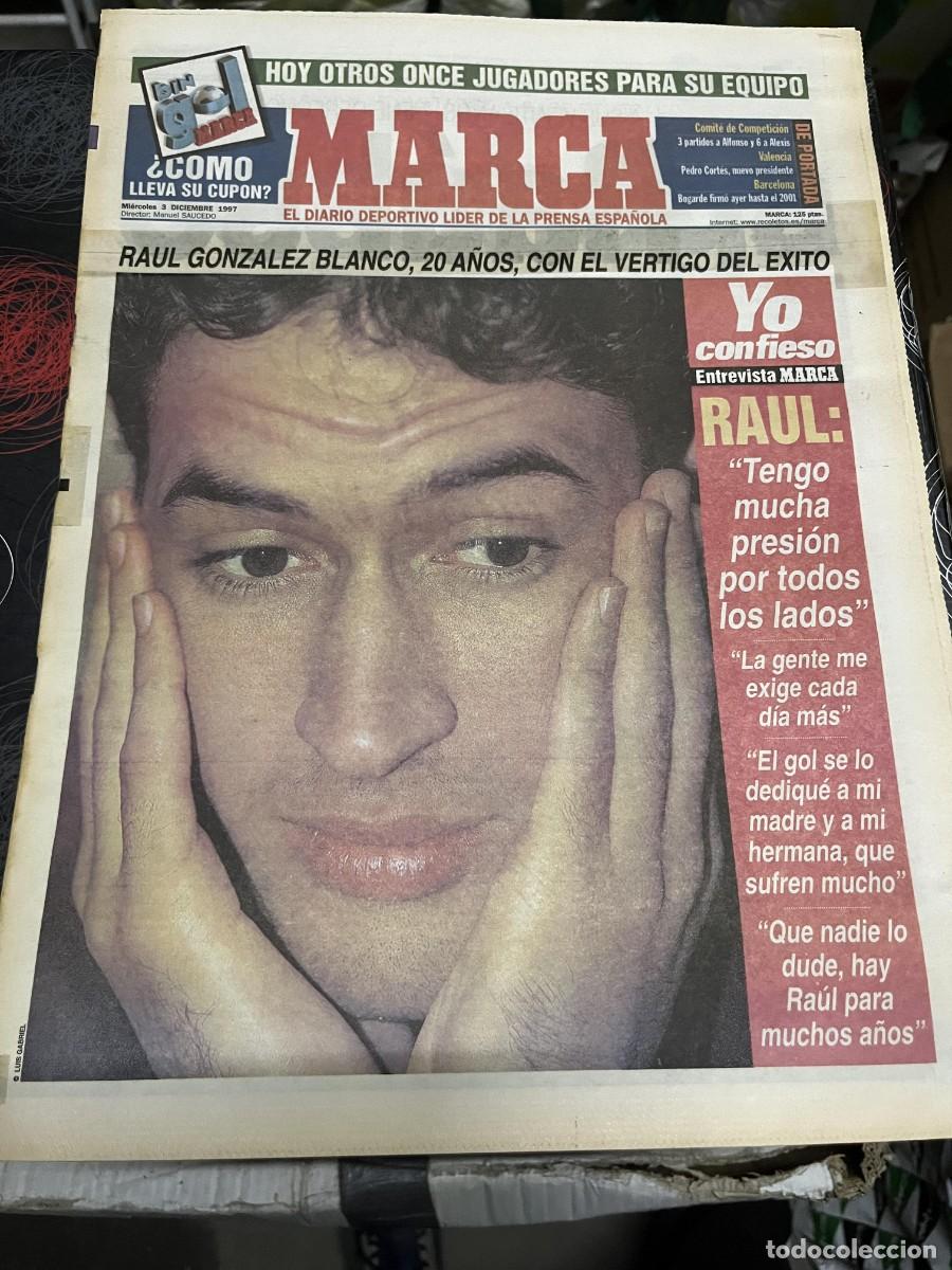 Coleccionismo deportivo: MARCA (3-12-1997) RAUL GONZALEZ REAL MADRID SORTEO MUNDIAL FRANCIA 98 1998