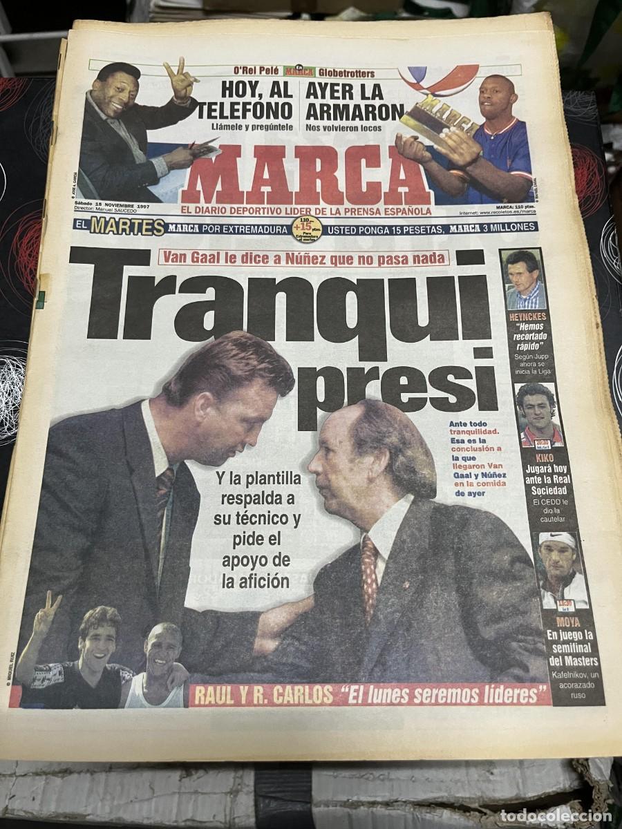 Coleccionismo deportivo: MARCA (15-11-1997) PELE VAN GAAL NU&Ntilde;EZ BARCELONA HEYNCKES RAUL ROBERTO CARLOS HARLEM GLOBETROTTERS