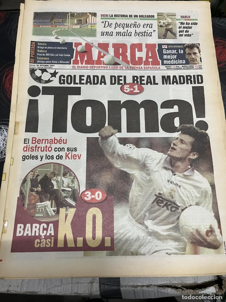 Coleccionismo deportivo: MARCA (23-10-1997) VIERI ATLETICO REAL MADRID 5-1 OLYMPIACOS HAVELANGE FORMULA 1 ROMARIO