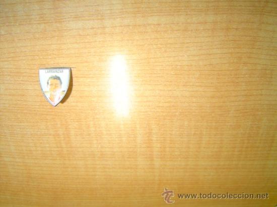 Coleccionismo deportivo: PIN LARRAINZAR - Foto 1
