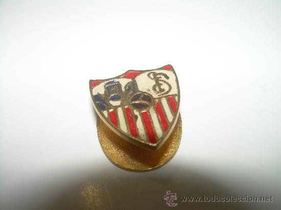 Coleccionismo deportivo: ANTIGUA INSIGNIA - Foto 1