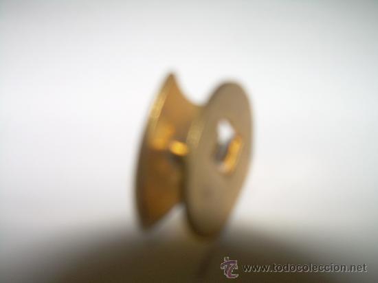 Coleccionismo deportivo: ANTIGUA INSIGNIA - Foto 2