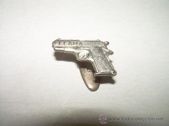 Coleccionismo deportivo: ANTIGUA INSIGNIA...........LLAMA - Foto 1
