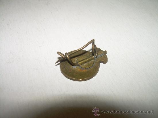 Coleccionismo deportivo: ANTIGUA INSIGNIA - Foto 2