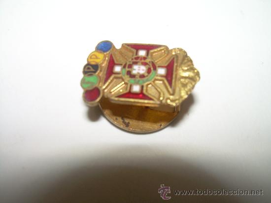 Coleccionismo deportivo: ANTIGUA INSIGNIA ESMALTADA. - Foto 2