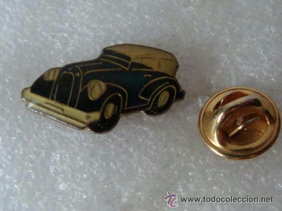 Coleccionismo deportivo: PIN - COCHE CLASICO - Foto 1