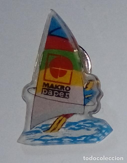 Collectionnisme sportif: PIN SURFISTA