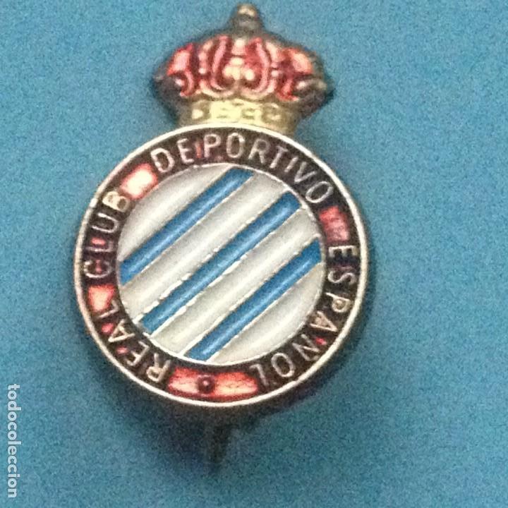 Épinglette Ancienne Real Federación Española De Fútbol - Occasion - Collection