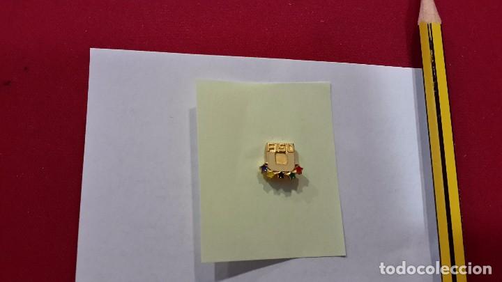Coleccionismo deportivo: PIN FISU OFICIAL - Foto 1