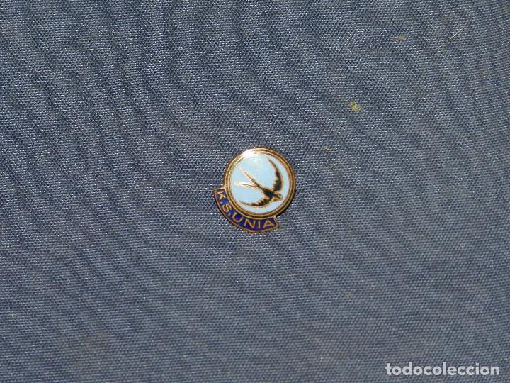 Coleccionismo deportivo: INSIGNIA DE DEPORTES  - FS UNIA - Foto 1