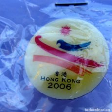 Coleccionismo deportivo: CURIOSO PIN EVENTO DEPORTIVO HONG KONG AÑO 2006. ORIGINAL.