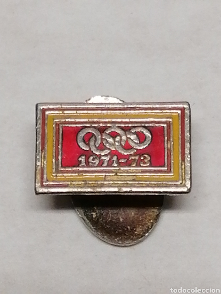 Coleccionismo deportivo: Broche ol&iacute;mpico 71/73 - Foto 1