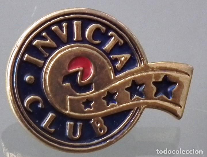 Coleccionismo deportivo: PIN INVICTA CLUB - Foto 1