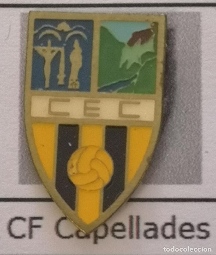 Sports collectibles: PIN FUTBOL - BARCELONA - CAPELLADES - CE CAPELLADES
