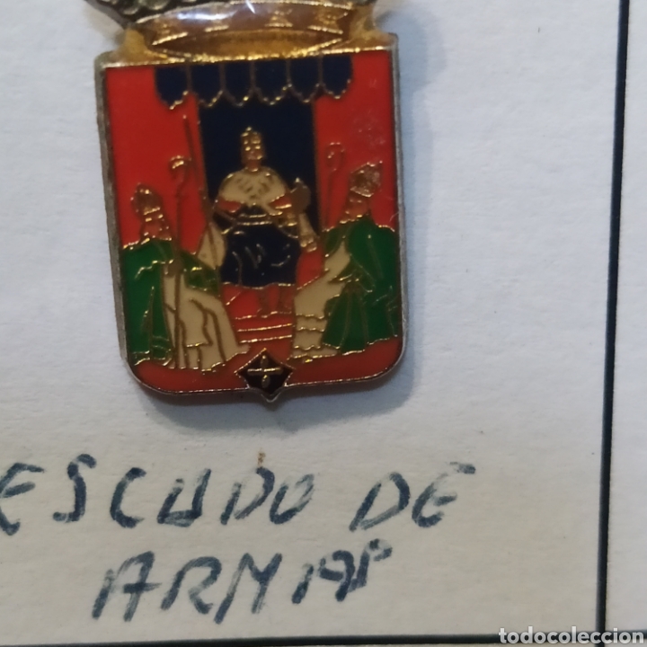 Sammelleidenschaft Sport: INSIGNIA HER&Aacute;LDICA ESCUDO DE ARMAS SEVILLA