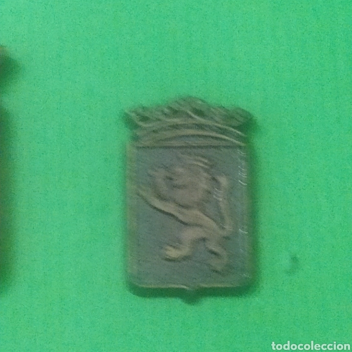 Sammelleidenschaft Sport: INSIGNIA HER&Aacute;LDICAS. LE&Oacute;N