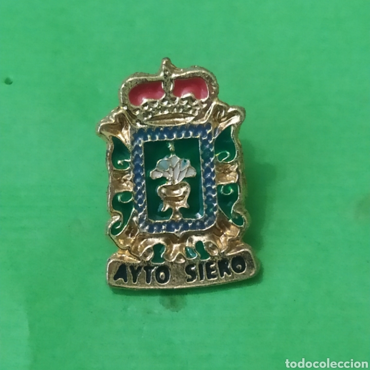 Sammelleidenschaft Sport: INSIGNIA HER&Aacute;LDICAS AYT. SIERO ASTURIAS