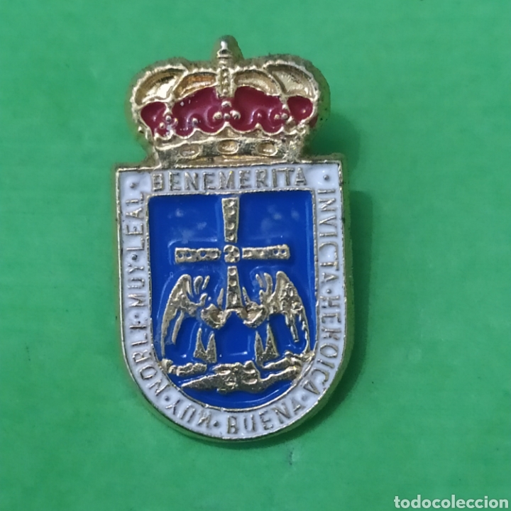 Sammelleidenschaft Sport: INSIGNIA HER&Aacute;LDICAS OVIEDO ASTURIAS
