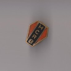 Coleccionismo deportivo: OLD ENAMEL FRENCH RUGBY PIN BADGE HCRB BUTTON HOLE. Lote 323224393