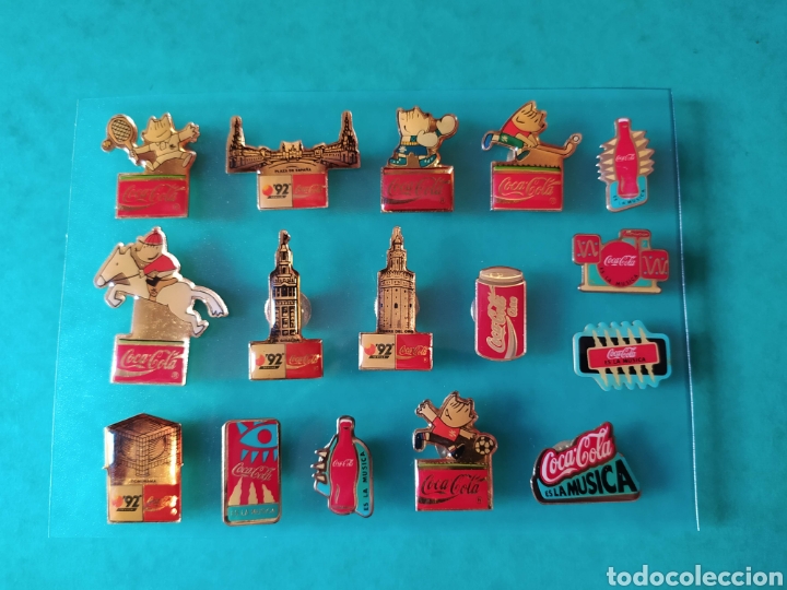 Coleccionismo deportivo: Lote pins Coca Cola - Foto 2
