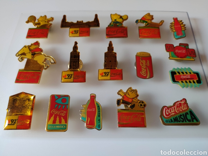 Coleccionismo deportivo: Lote pins Coca Cola - Foto 4