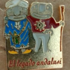Coleccionismo deportivo: PIN CECILIO - NASSIM - MUNDIALES ESQUI SIERRA NEVADA - EL LEGADO ANDALUSÍ. Lote 356736760
