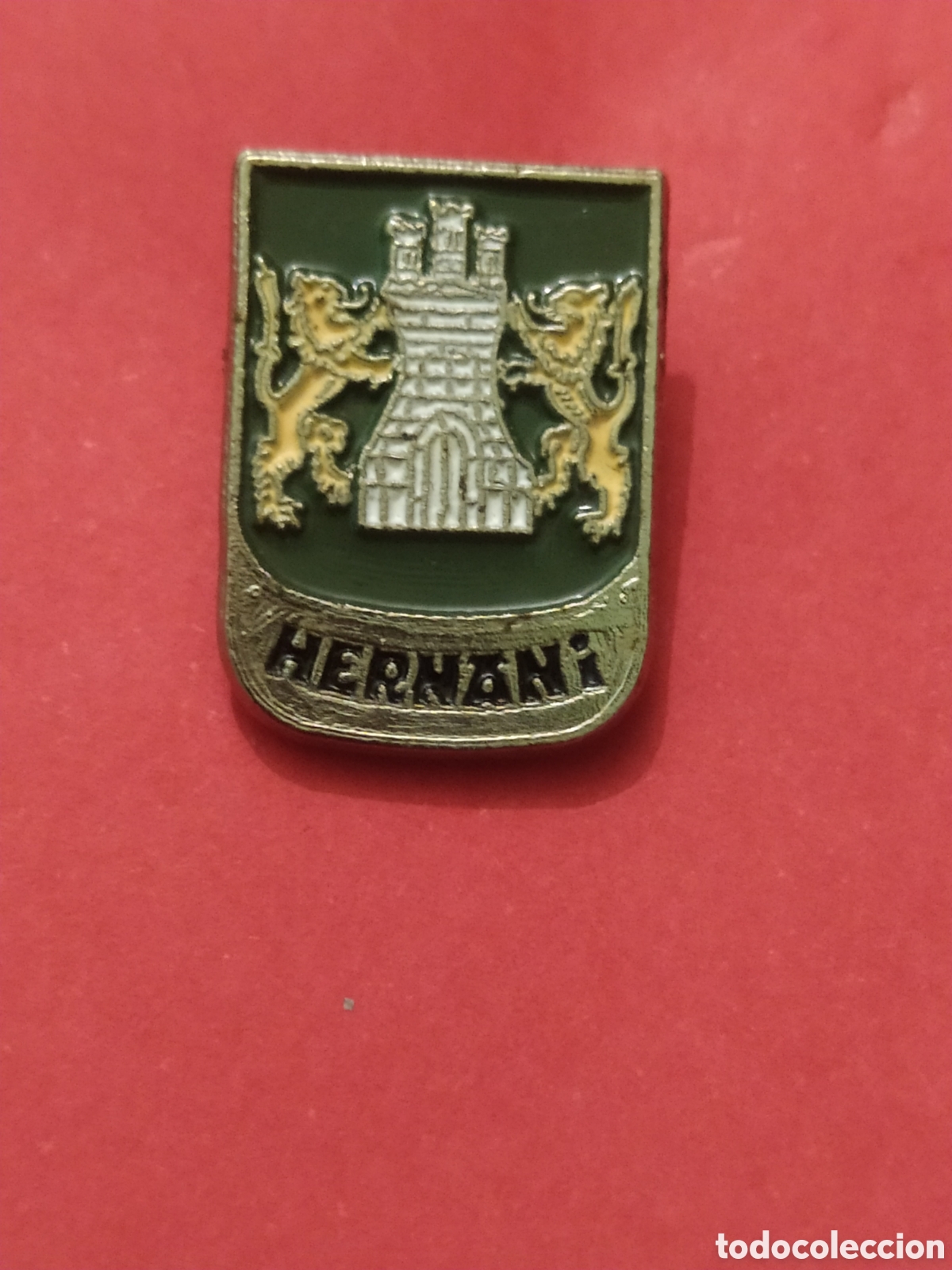 Sammelleidenschaft Sport: INSIGNIAS HER&Aacute;LDICOS. HERNANI. GUIP&Uacute;ZCOA