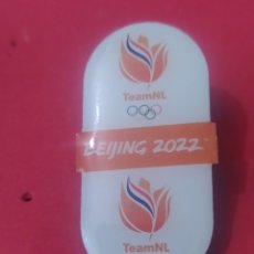Coleccionismo deportivo: PINS OLIMPICOS. EQUIPO HOLANDA. OLÍMPICO BEIJING 2022. Lote 400931009