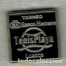 Coleccionismo deportivo: PIN TORNEO TENIS PLAYA-LUANCO (ASTURIAS). Lote 402233534